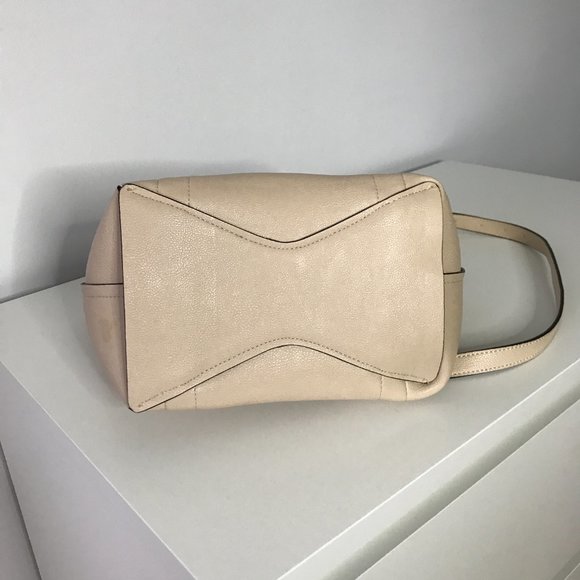Calvin Klein Light Nude Shoulder/Tote Bag - Picture 9 of 9